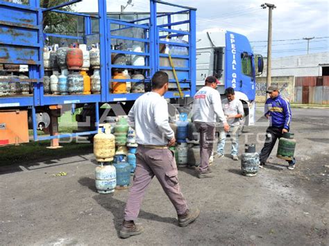 Las Garrafas Sociales Pasar N Por Barrio La Milka San Cayetano Y Plaza