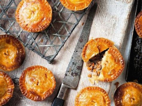 Savoury mince pies - Recipes - Hairy Bikers