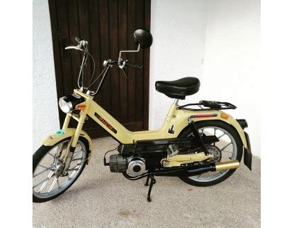 Puch Parking Nostalgie Maxi Eigenaar Thomas Vercayie