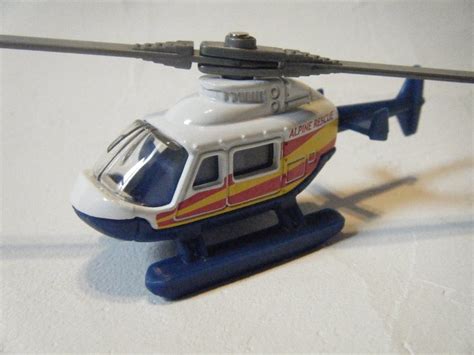 Matchbox Alpine Rescue Helicopter Toy Ambulance Museum Muuseo 163803