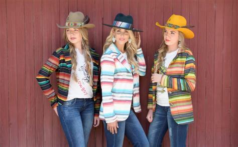 Mexican Serape Rich In Their History Western Women