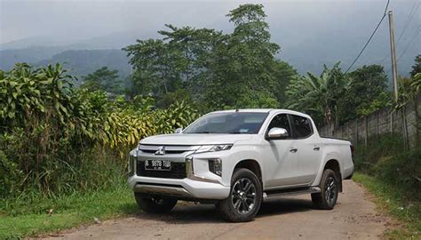 Nih Keunggulan Mitsubishi Triton Yang Tangguh Di Perkebunan Dan