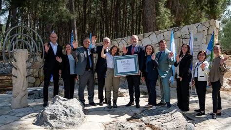 Se plantarán seis millones de árboles en memoria de las víctimas de la