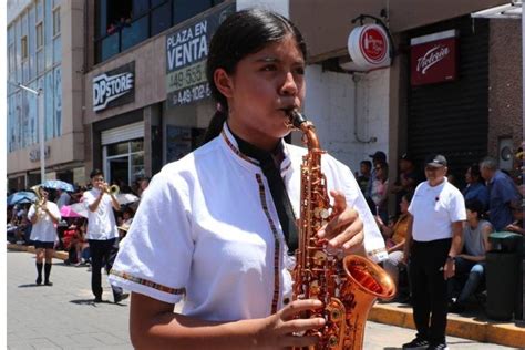 Disfrutan Fresnillenses Desfile De Festival Nacional De Bandas Sinf Nicas