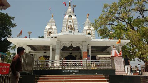 इंदौर के गणेश मंदिर में होती है धन वर्षा Indore Ganesh Mandir