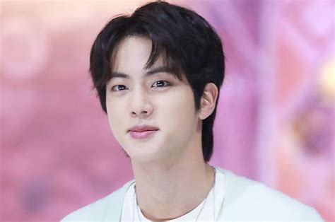 Tanggal Wamilnya Bocor Jin Bts Langsung Tenangkan Army Dengan Tulis