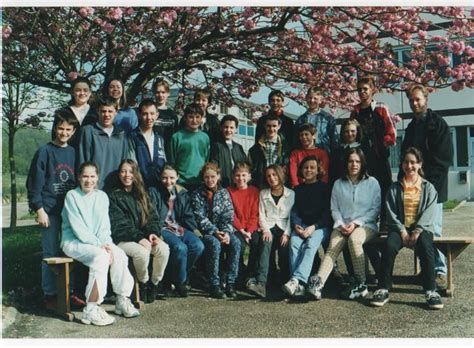 Photo de classe 5A de 1998 Collège Victor Hugo Copains d avant