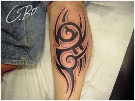 Tatouage Tribal Mollet Homme Signification