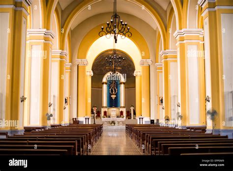 Cathedral Of Granada Nicaragua Stock Photo Alamy