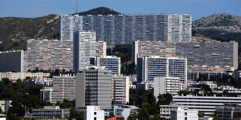 Un Corps Calcin Retrouv Dans Les Quartiers Nord De Marseille