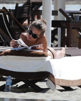 Nina Senicar Exposing Her Great Ass In Bikini And Showing Tits Paparazzi Picture Porn Pictures