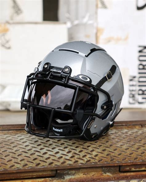 Football helmet visors – Artofit