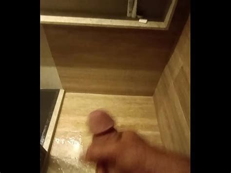 Dotado Tocando Uma No Banho Xvideos
