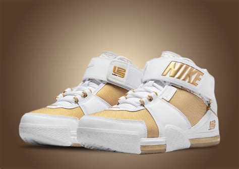 The Nike Zoom LeBron 2 Maccabi Is Releasing On September 28th ...