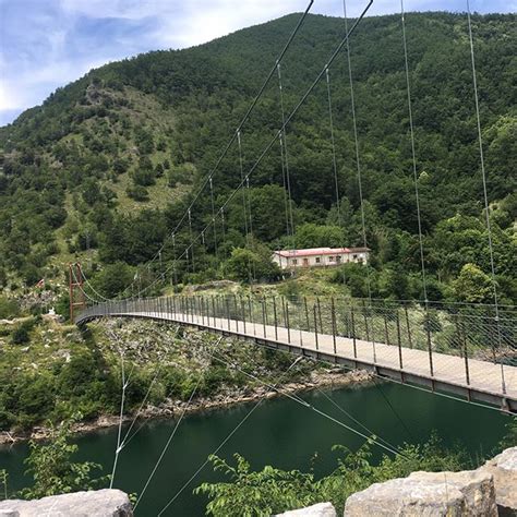 Il Ponte Sospeso Sul Lago Un Capolavoro A Vagli Vagli Park