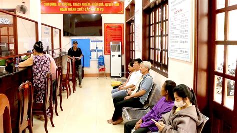cong  xa bien gioi lang nghe thau hieu vi nhan  phuc vu