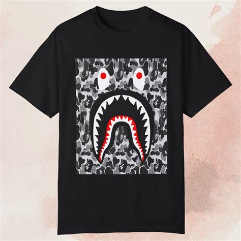 Bape Shark Camo T-shirt - TokoPyramid