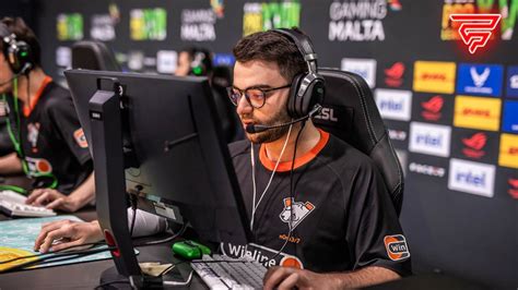 Virtus Pro Destruye A Eternal Fire En El Mid Bracket Del Grupo D De La