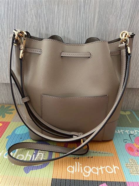 Authentic Michael Kors Nude Bucket Bag Women S Fashion Bags Wallets Shoulder Bags On Carousell