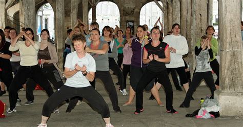 Vézelise Zumba et bokwa sous les Halles