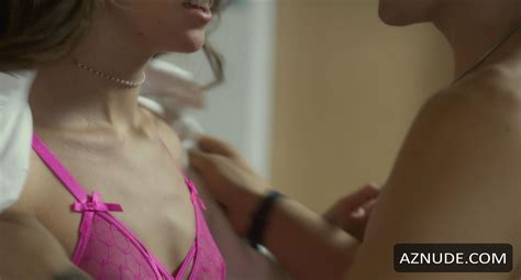 Azul Guaita Nude Aznude