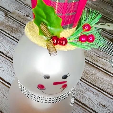 How To Make A Dollar Tree Diy Lighted Snowman Diy Joy