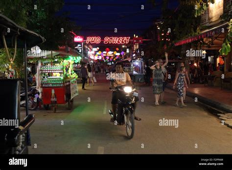 Pub Street nightlife spot eating drinking area Stock Photo - Alamy