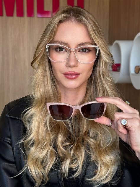 Armação de Óculos de Grau Clipon 2 em 1 Feminino Quadrado Edna Transparente Nude