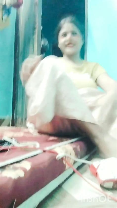 Hot Ig Married Milf Supriyasin Flashing Pussy Hairs