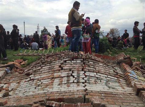 Nepal earthquake, inside the aftermath | KABC7 Photos and Slideshows ...