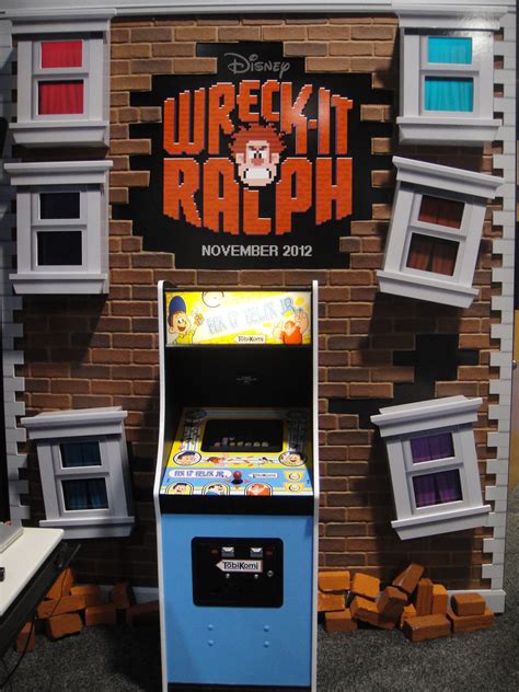 File:Wreckit ralph fixit fred jr arcade machine e3 2012.jpg - Wikimedia ...