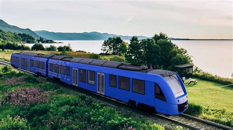 North Americas First Hydrogen Powered Train Debuts Tomorrows World