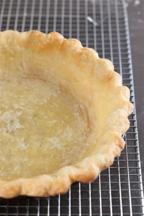 How To Blind Bake A Pie Crust And Prevent Shrinking And Slumping