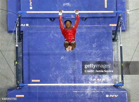 Simone Biles Bars Photos and Premium High Res Pictures - Getty Images