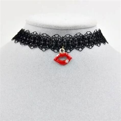 Gargantilha Chocker Renda Feminina Preta Boca Vermelha Elo7