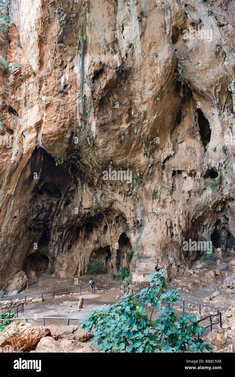 Grotto Dell Uzzo Zingaro Nature Reserve Near Castellammare Del Golfo