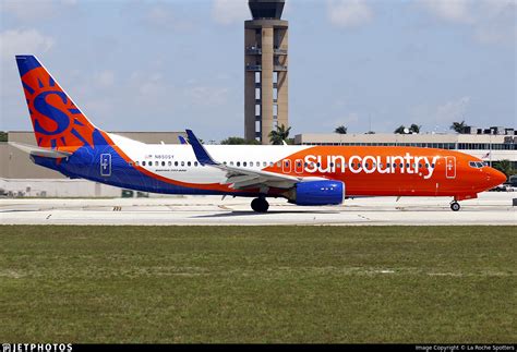 N850sy Boeing 737 8kn Sun Country Airlines La Roche Spotters