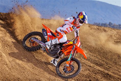 CANADA GET TO THE FRONT OF THE PACK CHASE THE 2024 KTM 450 SX F