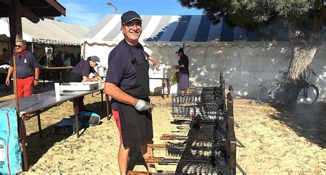 Gujan Mestras samedi première sardinade de lannée des Amis de La Hume