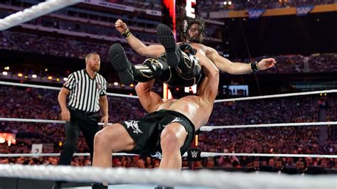 Photos Seth Rollins Pulls Out All The Stops In His Universal Title