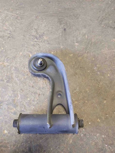 2004 2008 Chrysler Crossfire Front Upper Control Arm LH Driver Side