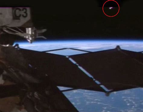 Strange lights are seen from NASA's ISS | Have NASA spotted a UFO | Pictures | Pics | Express.co.uk