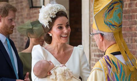 Meghan Markle ‘adopted a polite smile’ at Prince Louis's christening ...