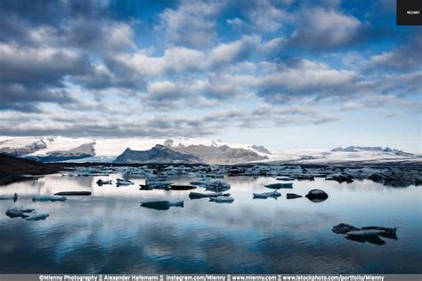 Jökulsárlón Glacier Lagoon Sunrise Reflections. Vatnajökull National ...