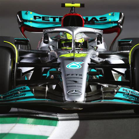 [100+] Lewis Hamilton Wallpapers | Wallpapers.com