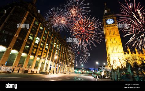 2015, Fireworks over Big Ben at midnight, New Year's Eve Stock Photo ...