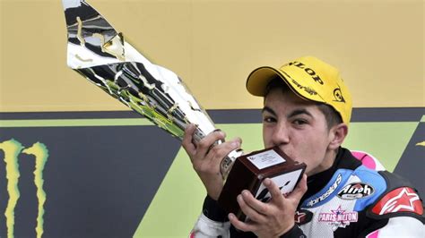 Viñales de 16 años entra en la historia en Le Mans