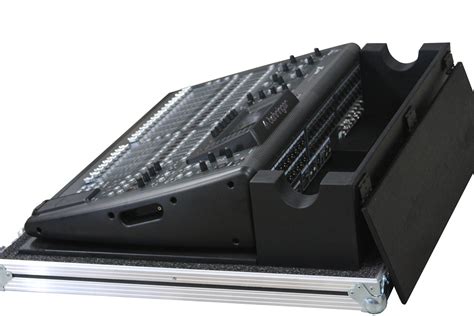 Behringer x32 Compact ATA Case with doghouse