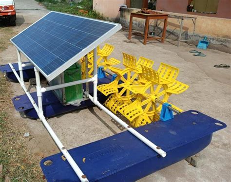 Surface Floating Solar Power Aerator Pond Aeration For Aquaculture At