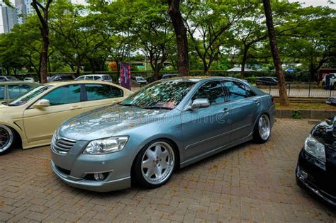 Modified Silver Toyota Camry XV40 Editorial Photo - Image of outdoor ...